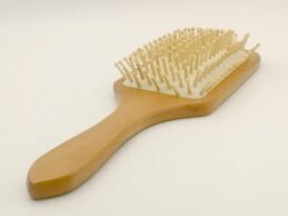 brosse à cheveux large